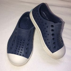 Navy Natives toddler size 6!
